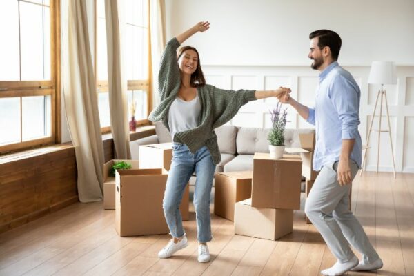 Mann und Frau tanzen