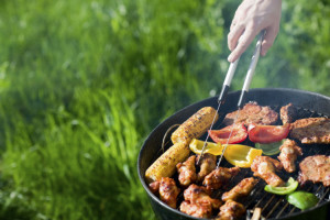 Grillen mit leckerem Fleisch und Paprika