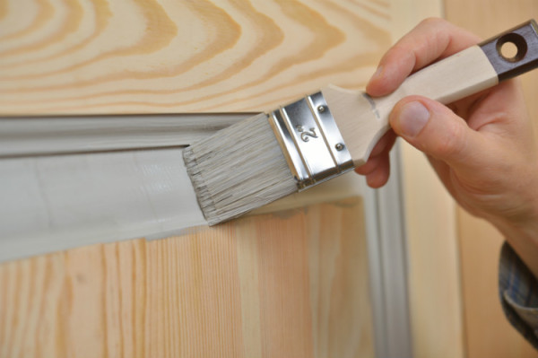 Holztüren richtig lackieren