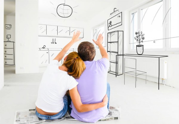 Paar in Wohnung