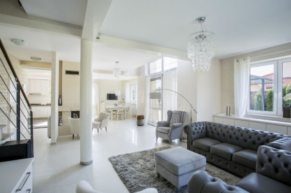 chic dekoriertes Wohnzimmer