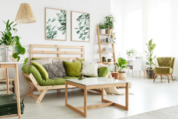 Wohnzimmer in Grün gestaltet